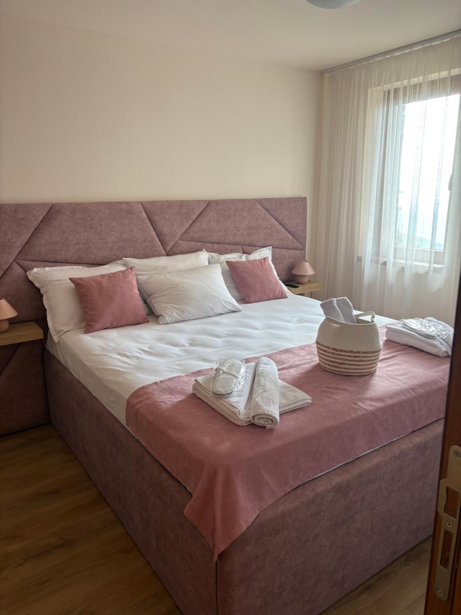 Grand Resort Luxury Apartment Pamporovo Eksteriør bilde